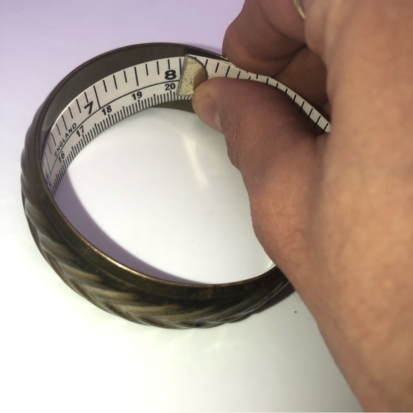 VTG Brass Wide Bangle Chevron Design 8” / 2.5” Diameter / 1” Width - Picture 4 of 6